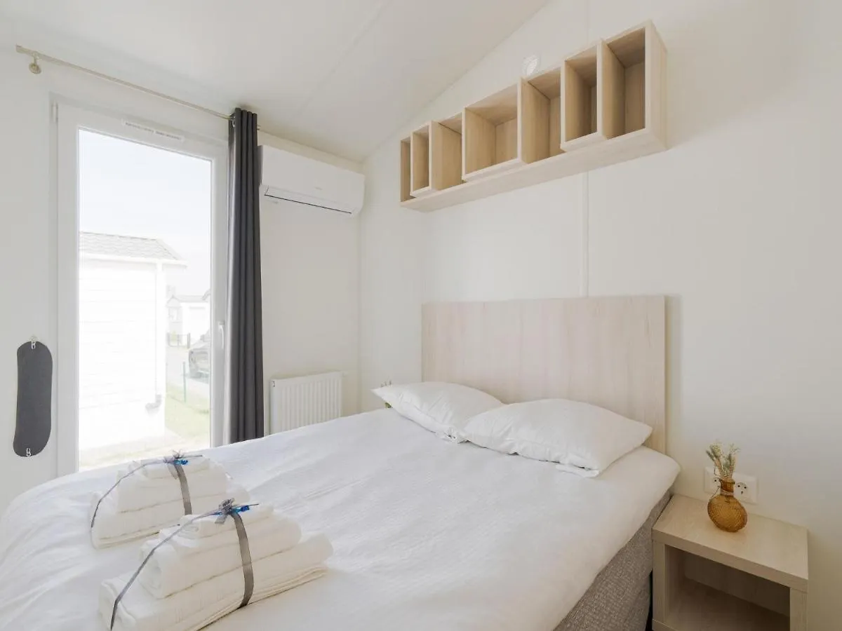Le Boucanier - Omheinde Stacaravan Aan Zee Middelkerke Holiday home