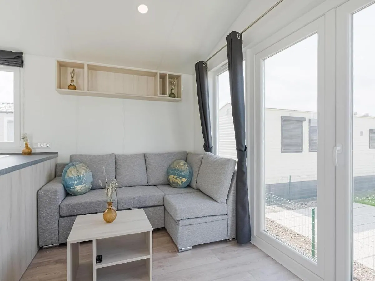 Le Boucanier - Omheinde Stacaravan Aan Zee Middelkerke Belgium