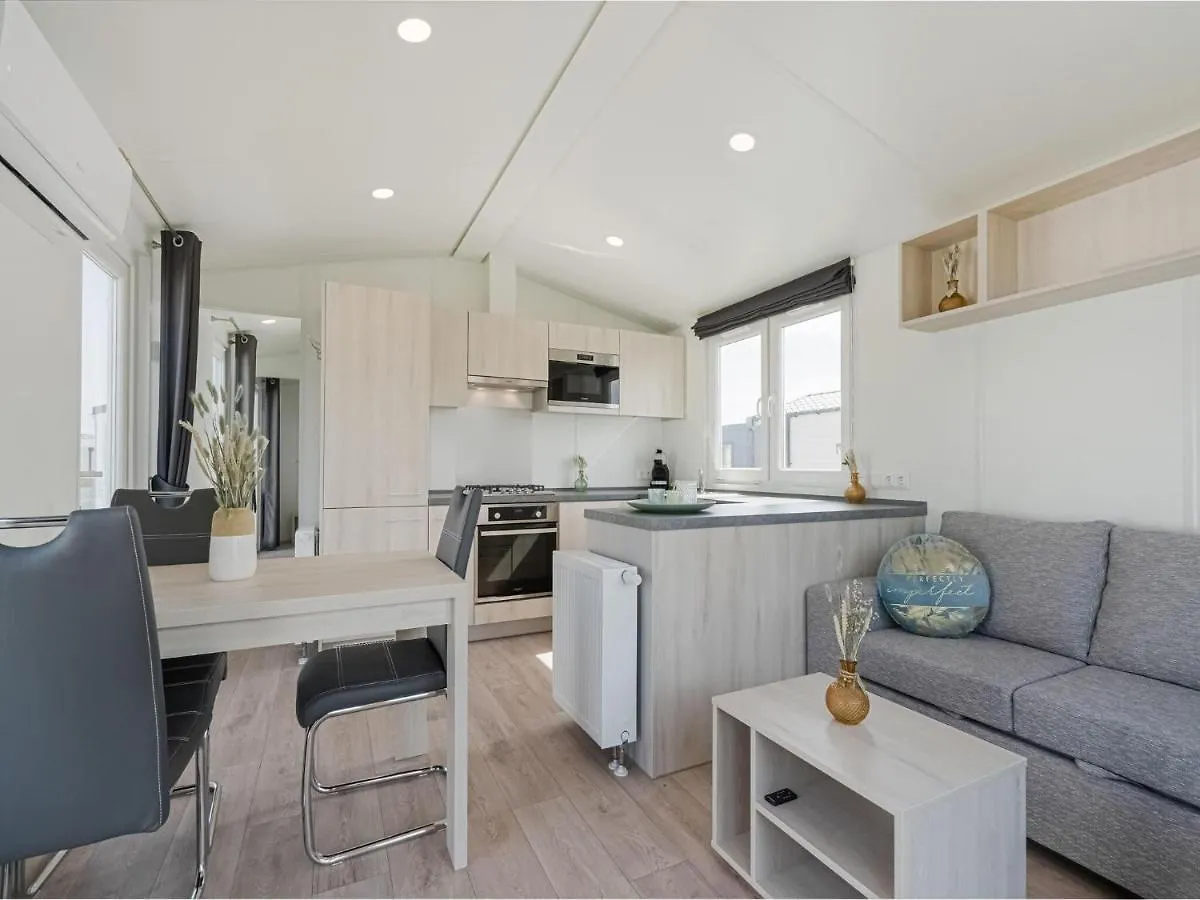 Le Boucanier - Omheinde Stacaravan Aan Zee Middelkerke Holiday home